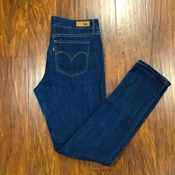 Levi's Women's Skinny Jeans - Picture 1 of 6